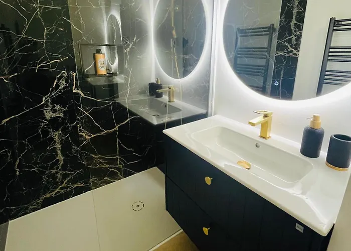 Luxueux Cosy, Hypercentre Апартаменты Кастр